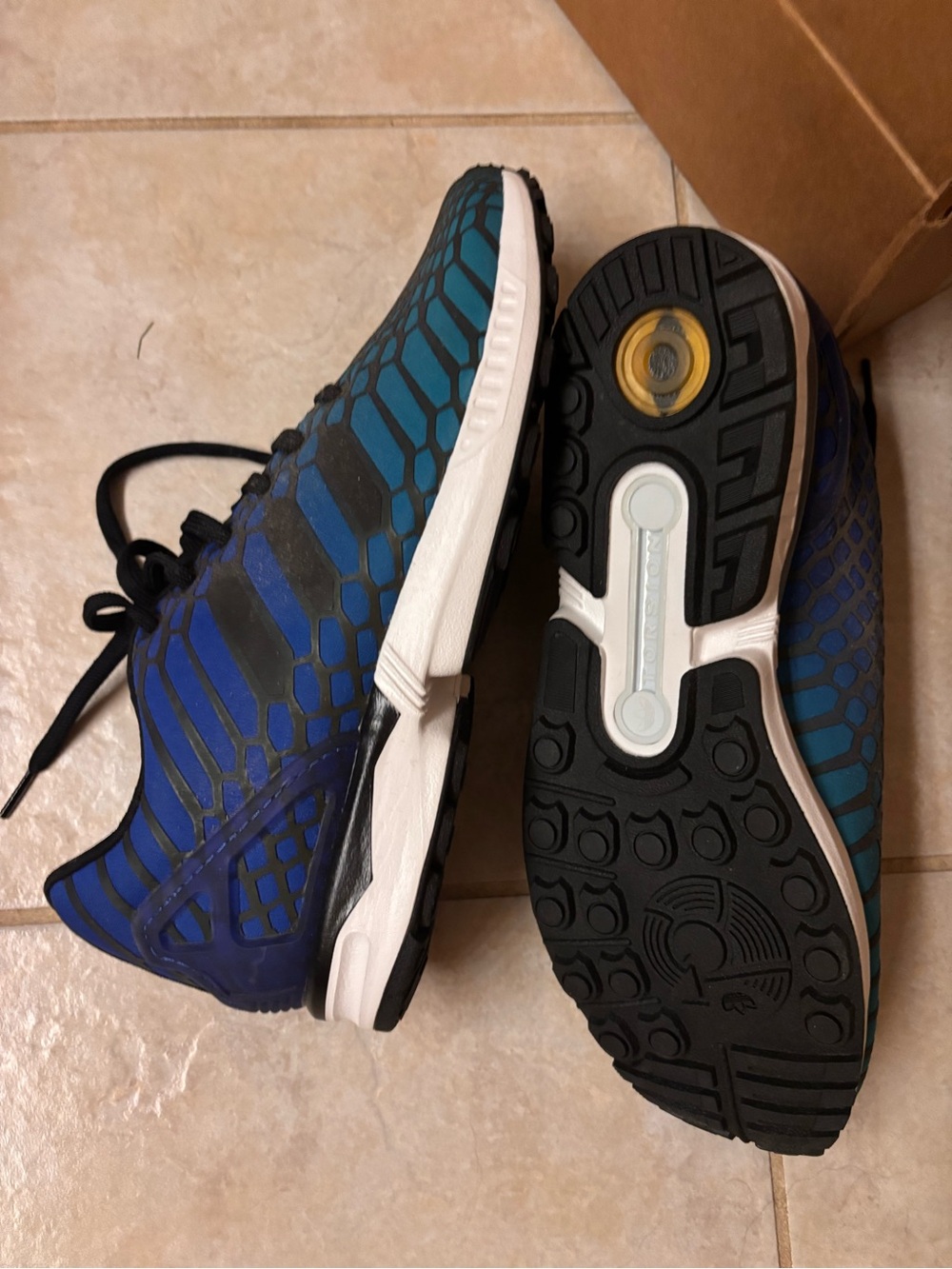 NWOT Reflective Holographic ZX FLUX XENO Blue Black Turquoise Adidas Shoes B2444 - Picture 7 of 17